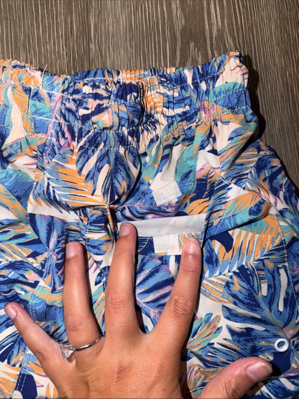 Tropical Leaf Men’s Swim Shorts Blue Peach Cabana Crown & Ivy M elastic waist